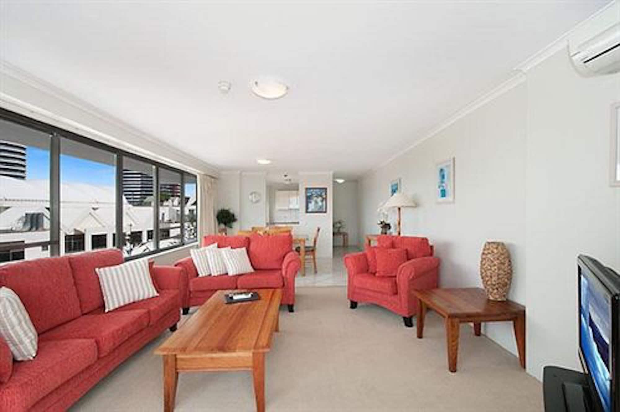 South Pacific Plaza - Official Broadbeach